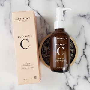 One Love Organics Botanical Vitamin C Body Oil